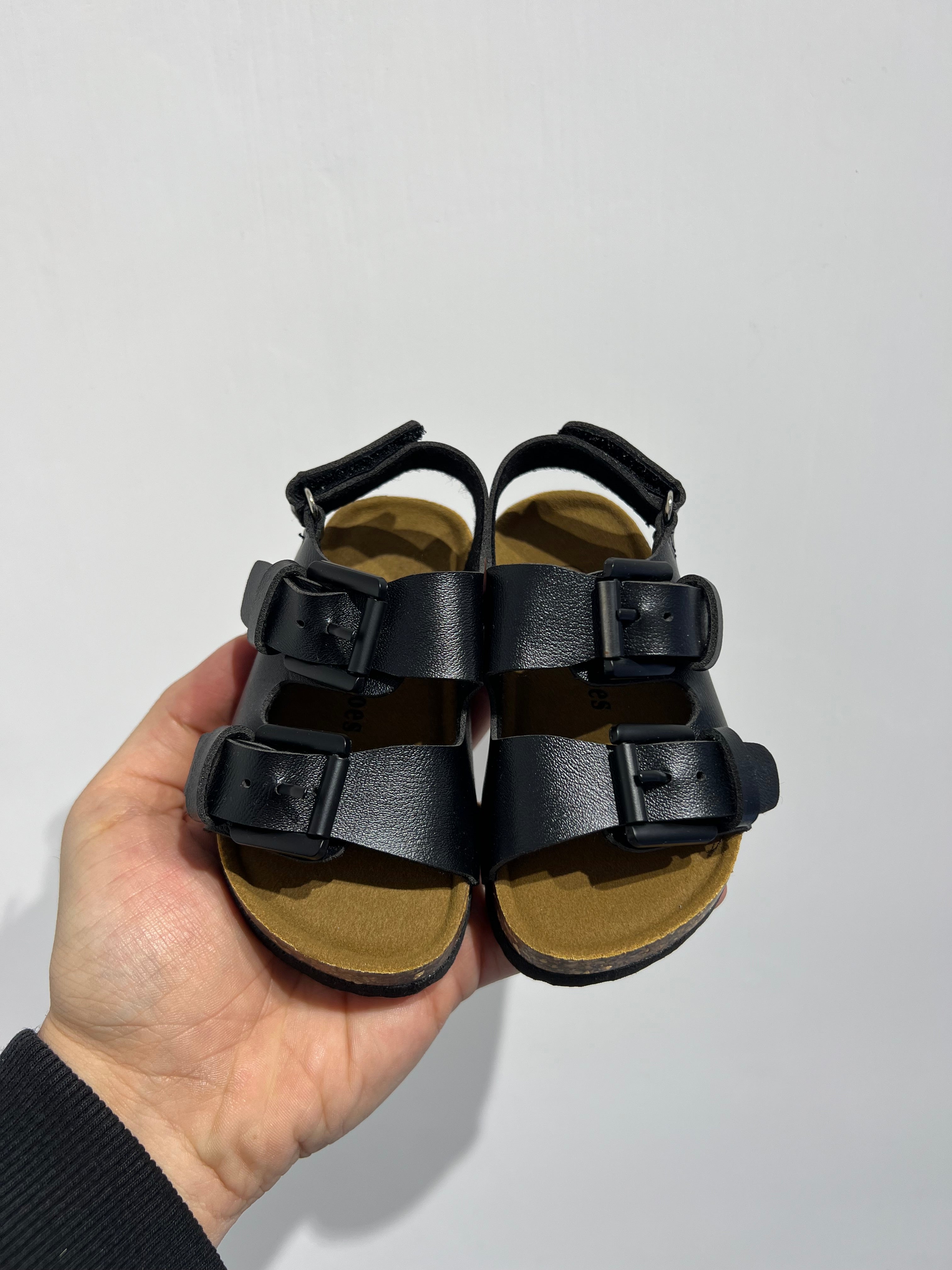 Sandali black