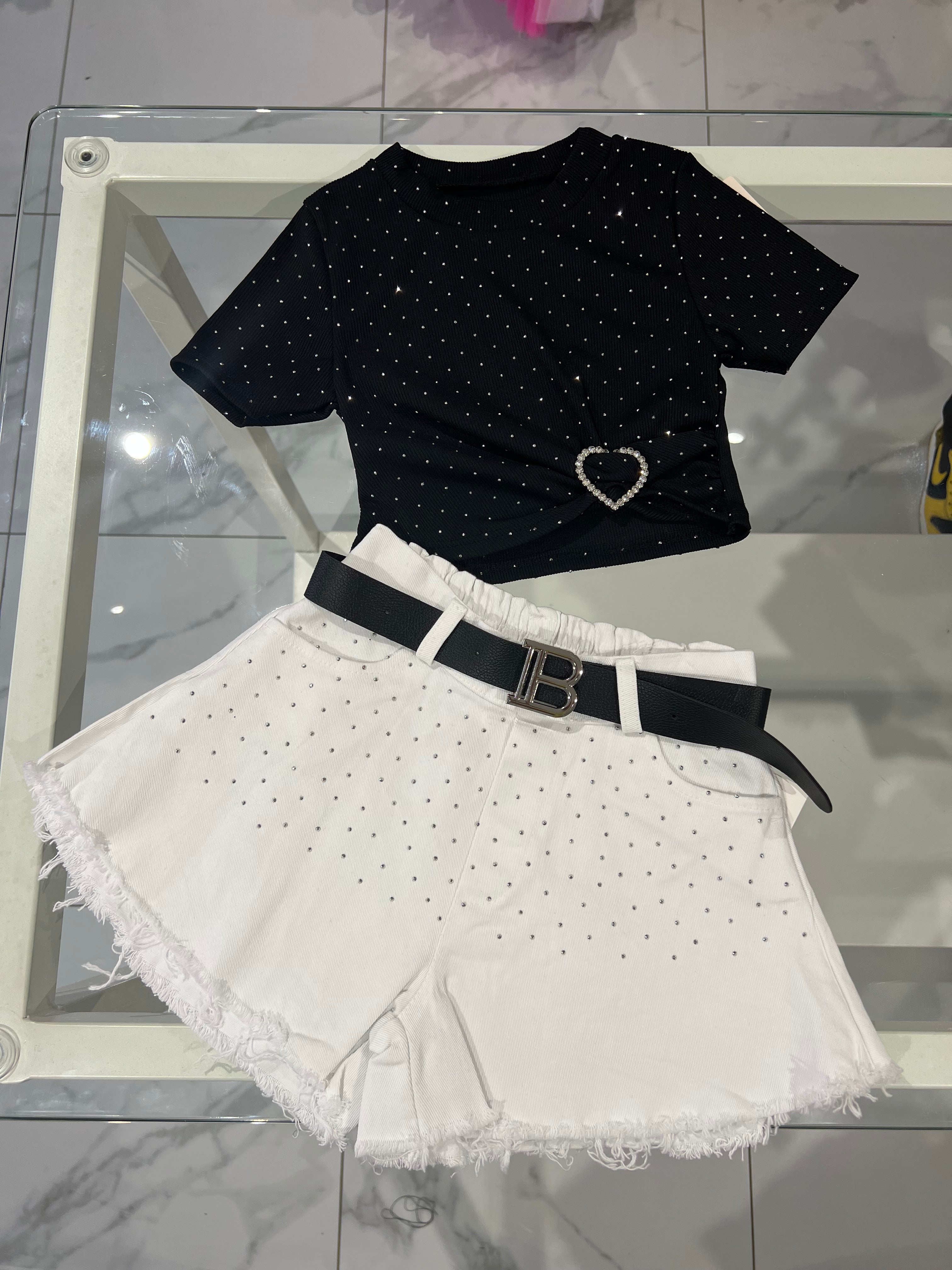 Shorts B