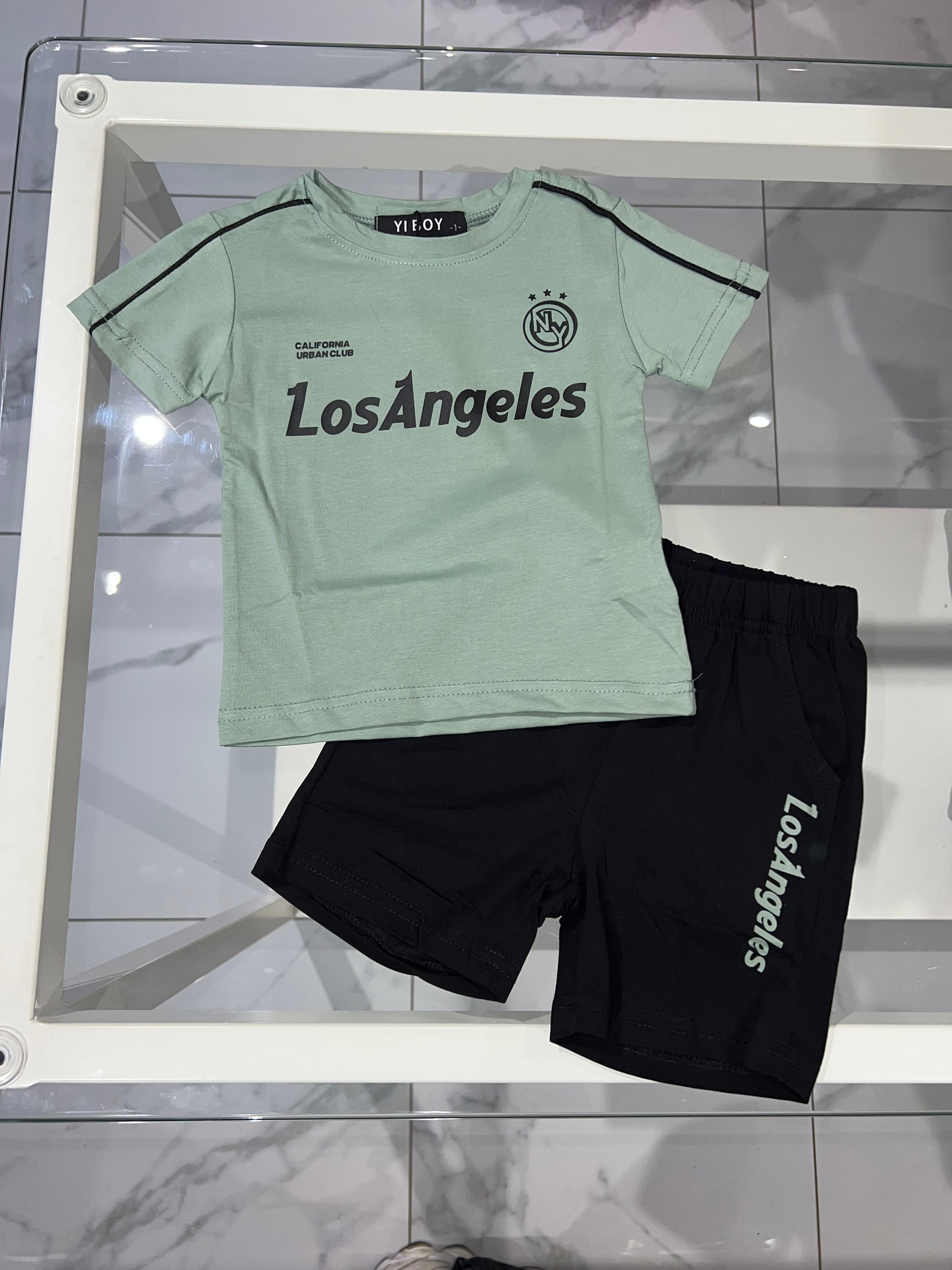Completo Los Angeles