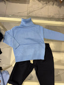 Collo alto azzurro