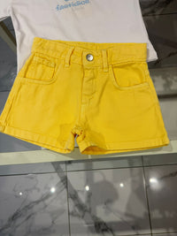 Shorts yellow
