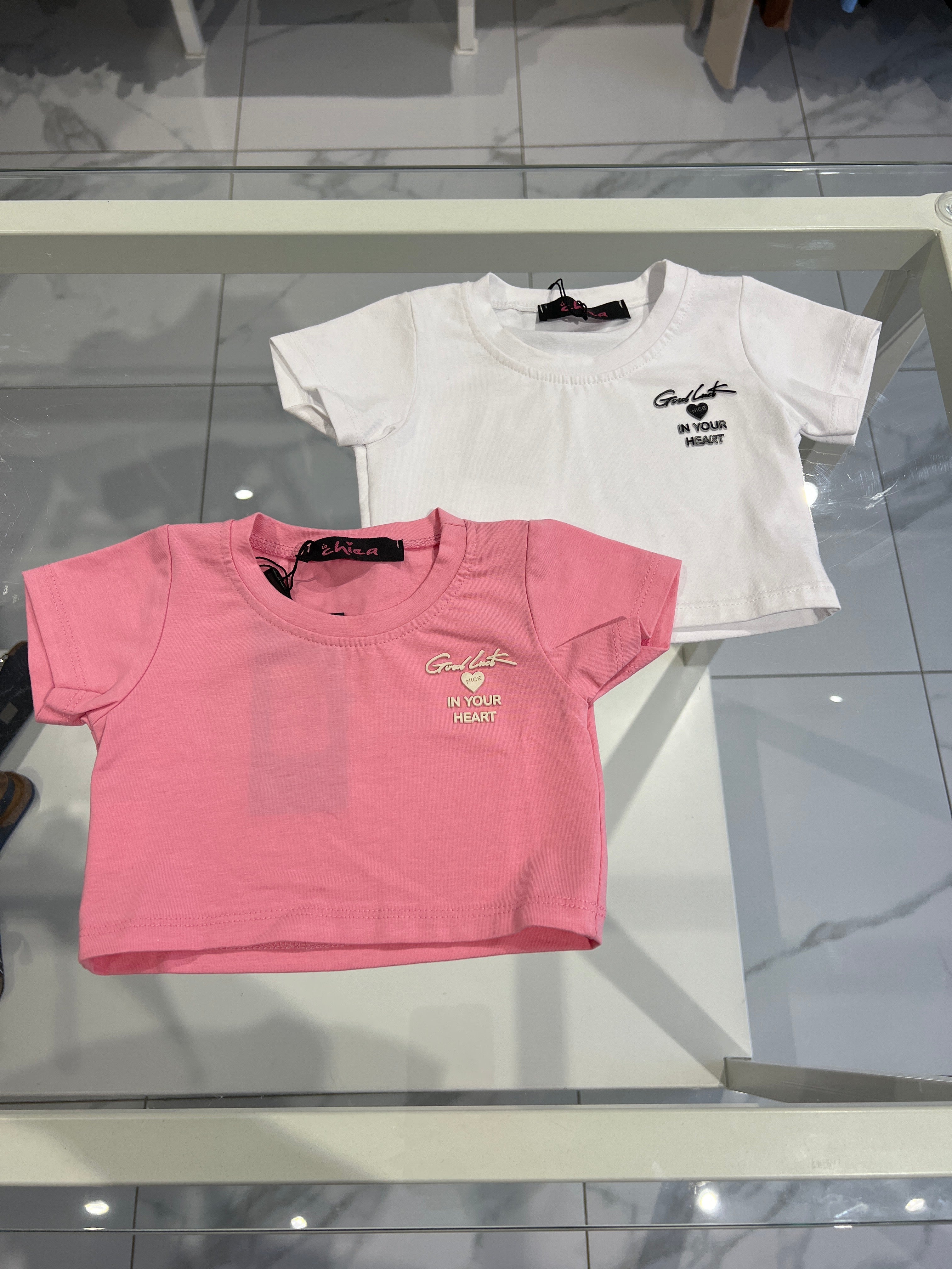 T shirt crop