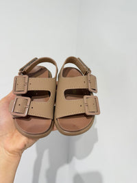Sandaletto beje