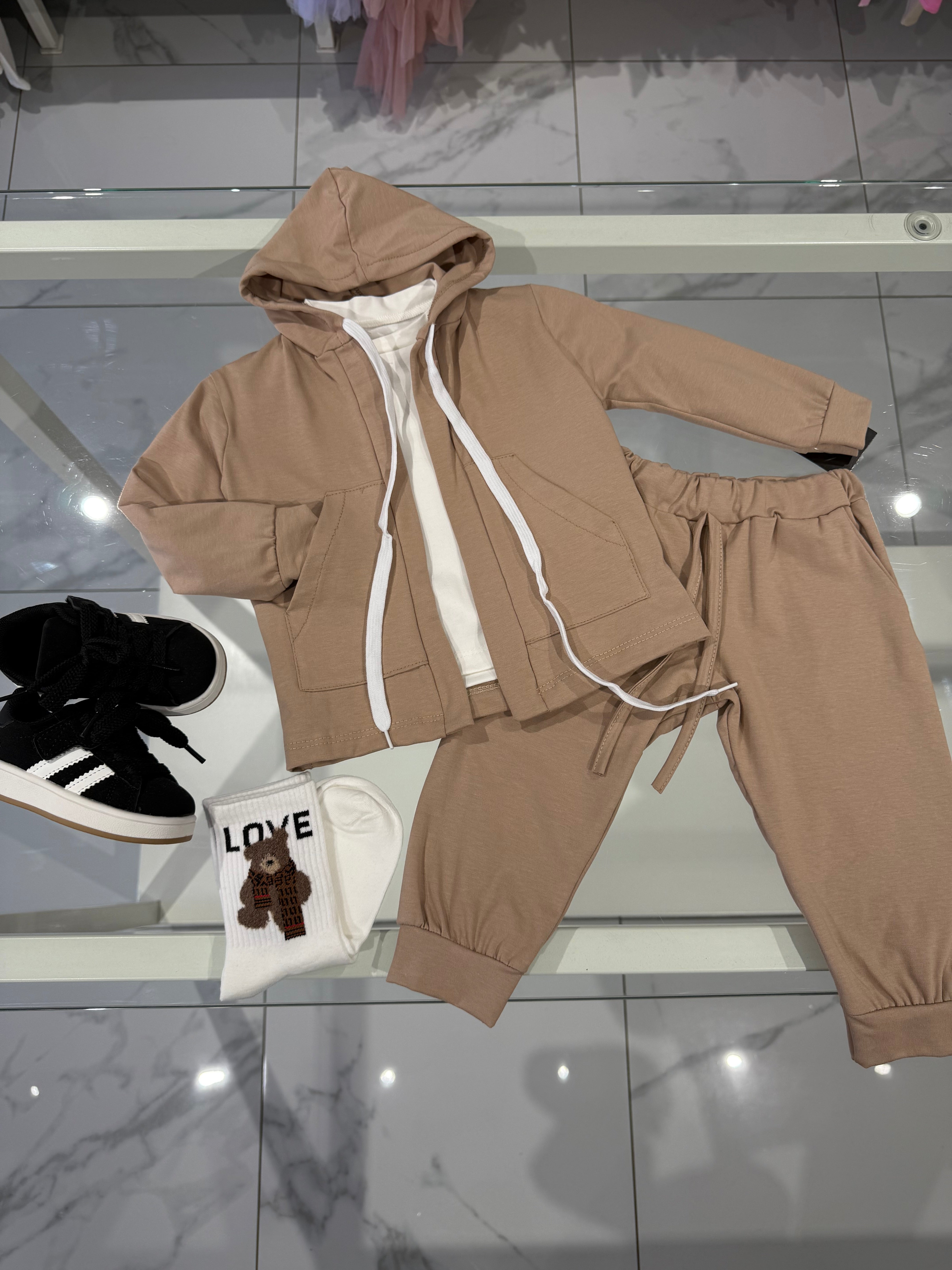 Coordinato brown