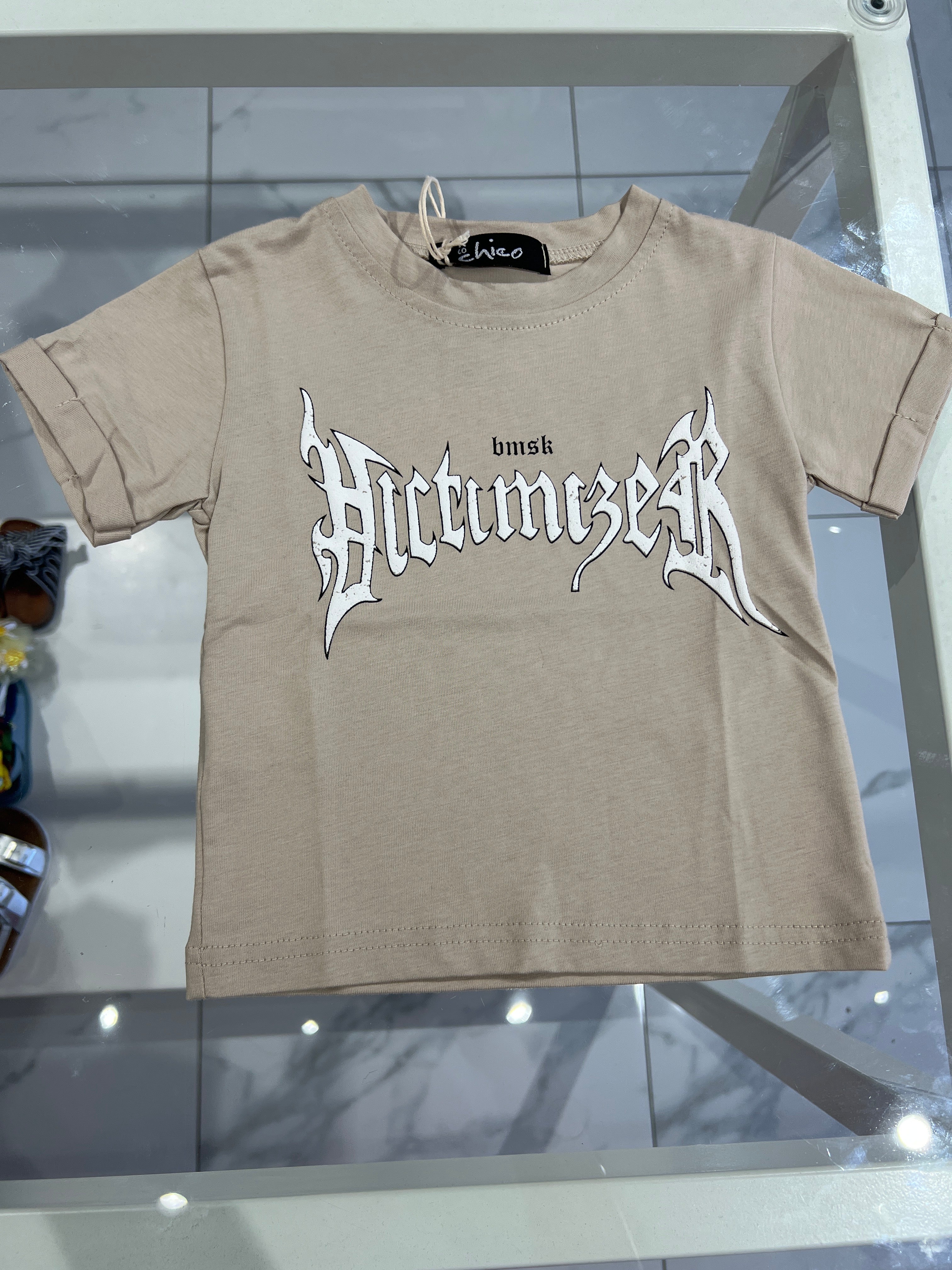 T shirt