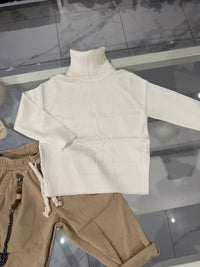 Collo alto bianco
