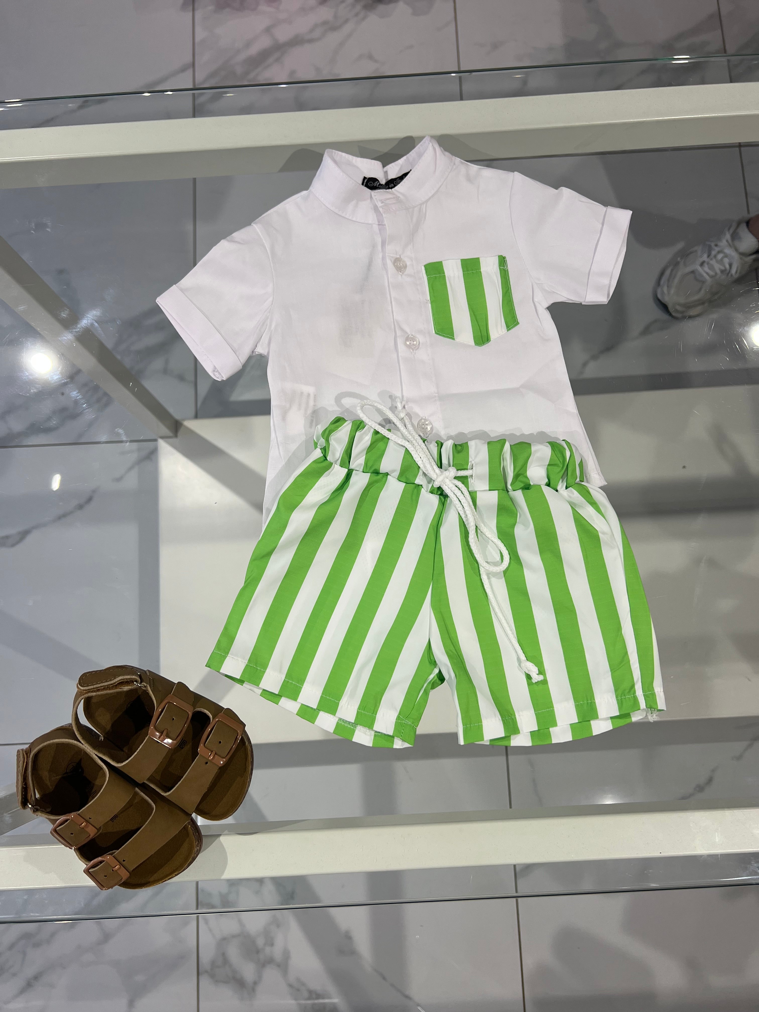 Costume e camicia