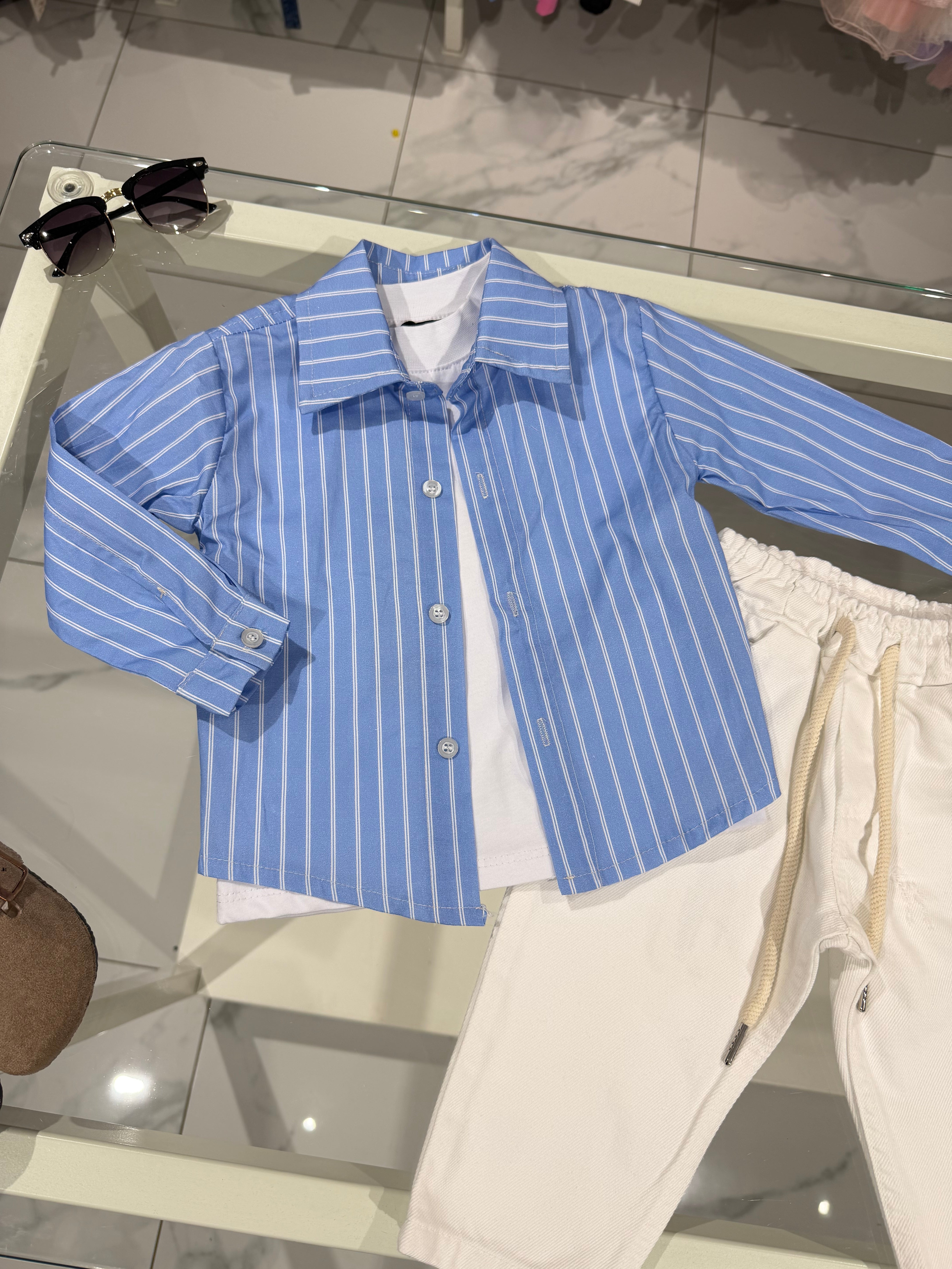 Camicia celeste
