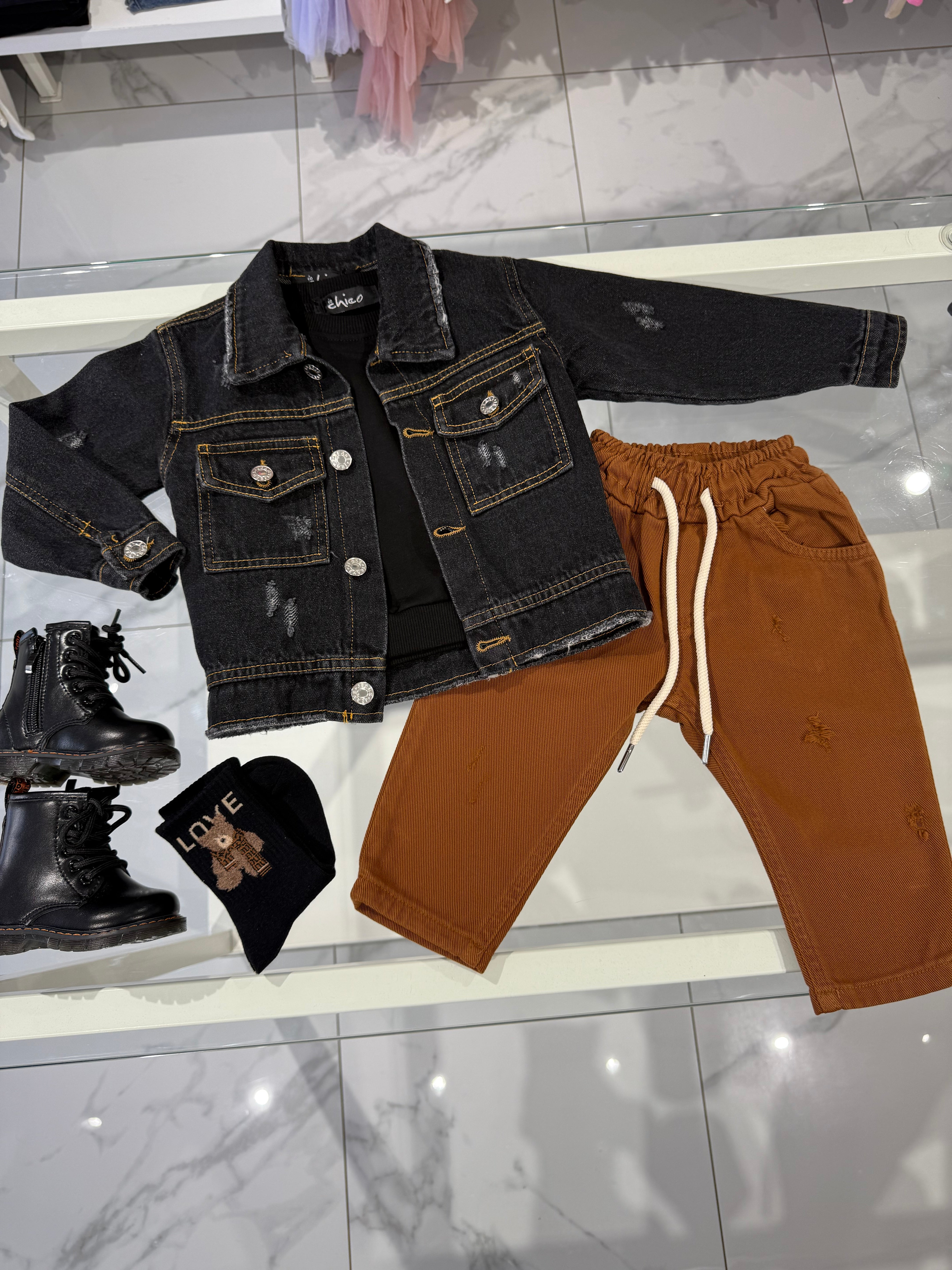 Jeans elastico in vita