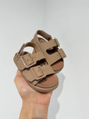 Sandaletto beje
