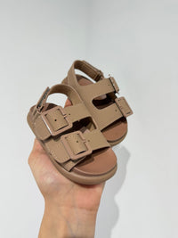 Sandaletto beje