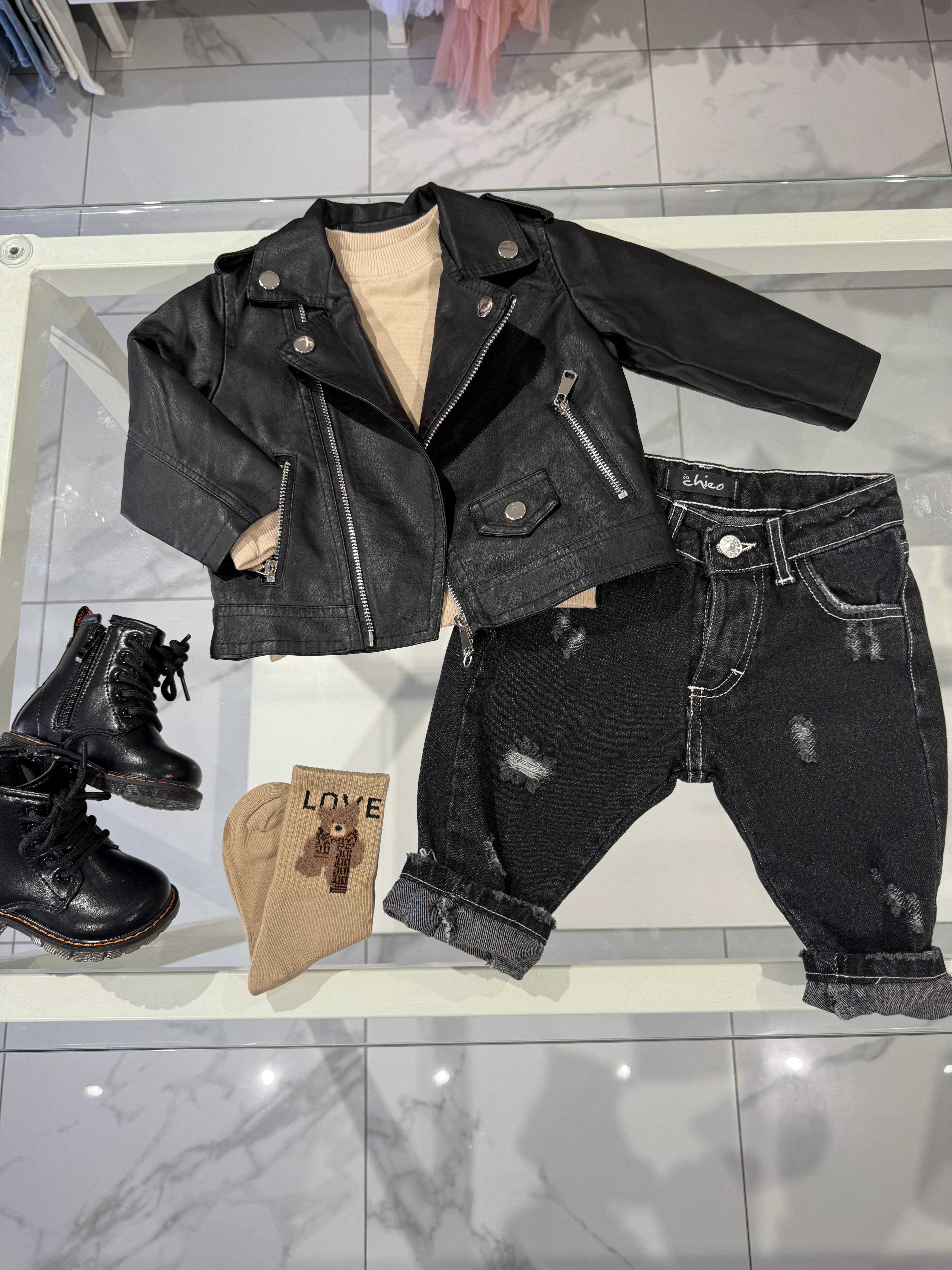 Jeans black
