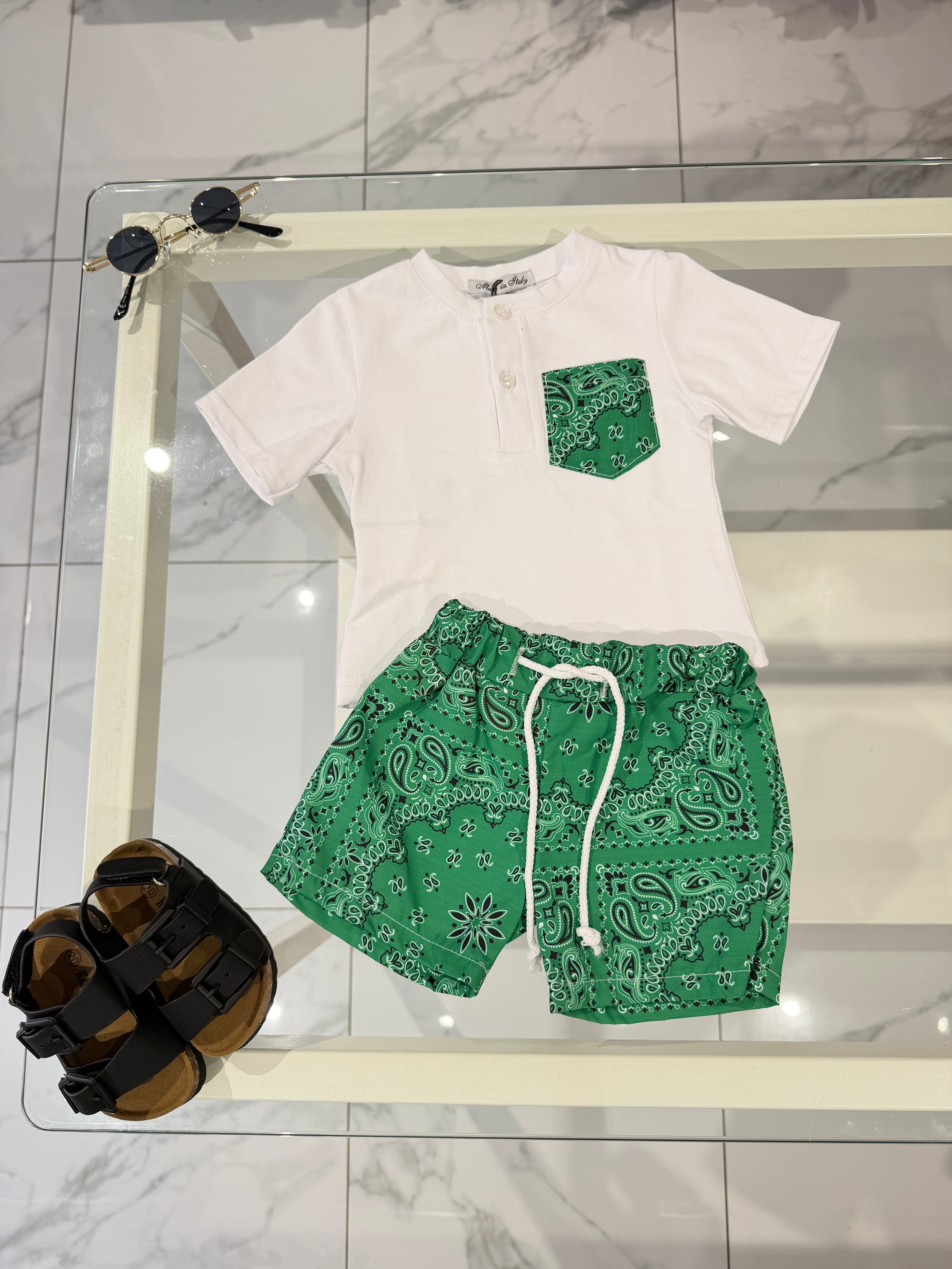 Costume + t-shirt green