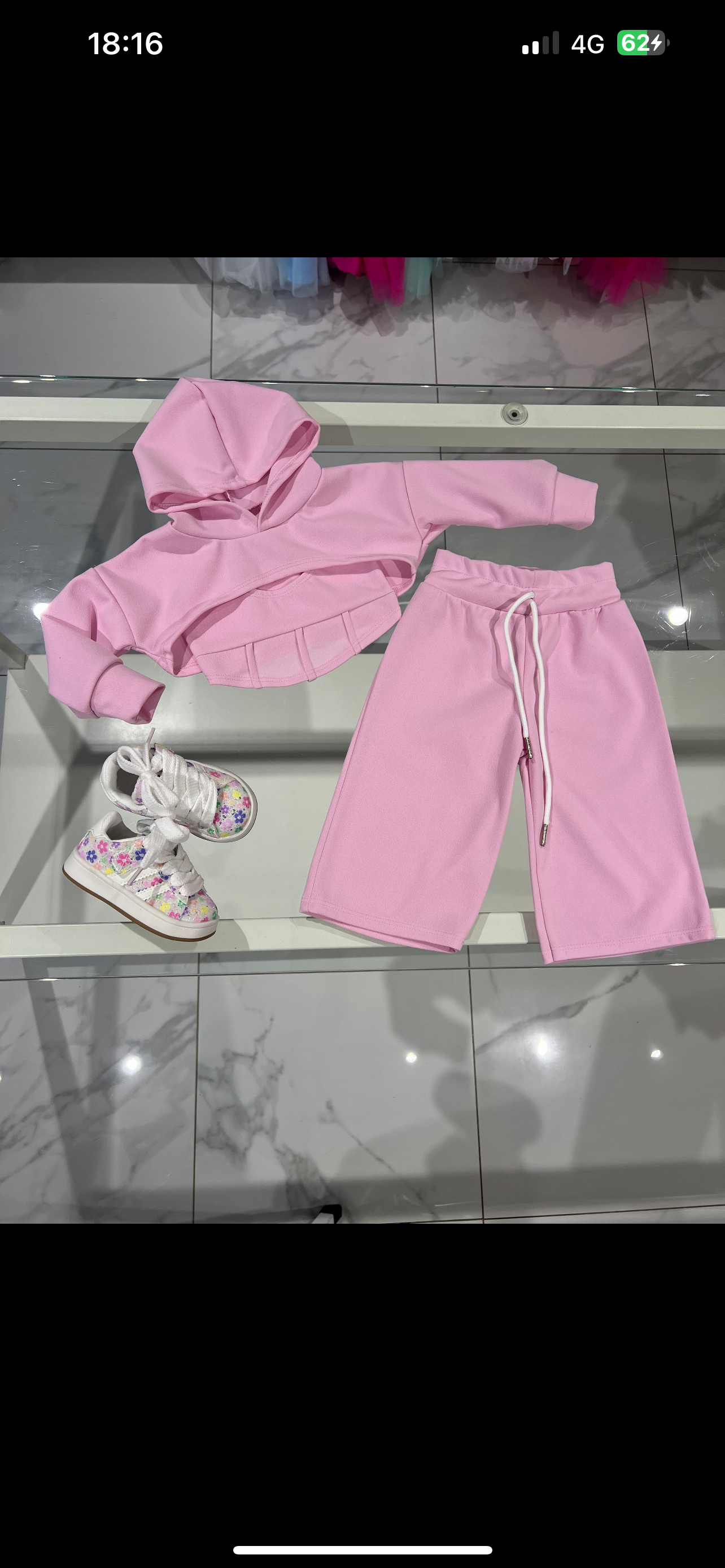 Tuta Crop