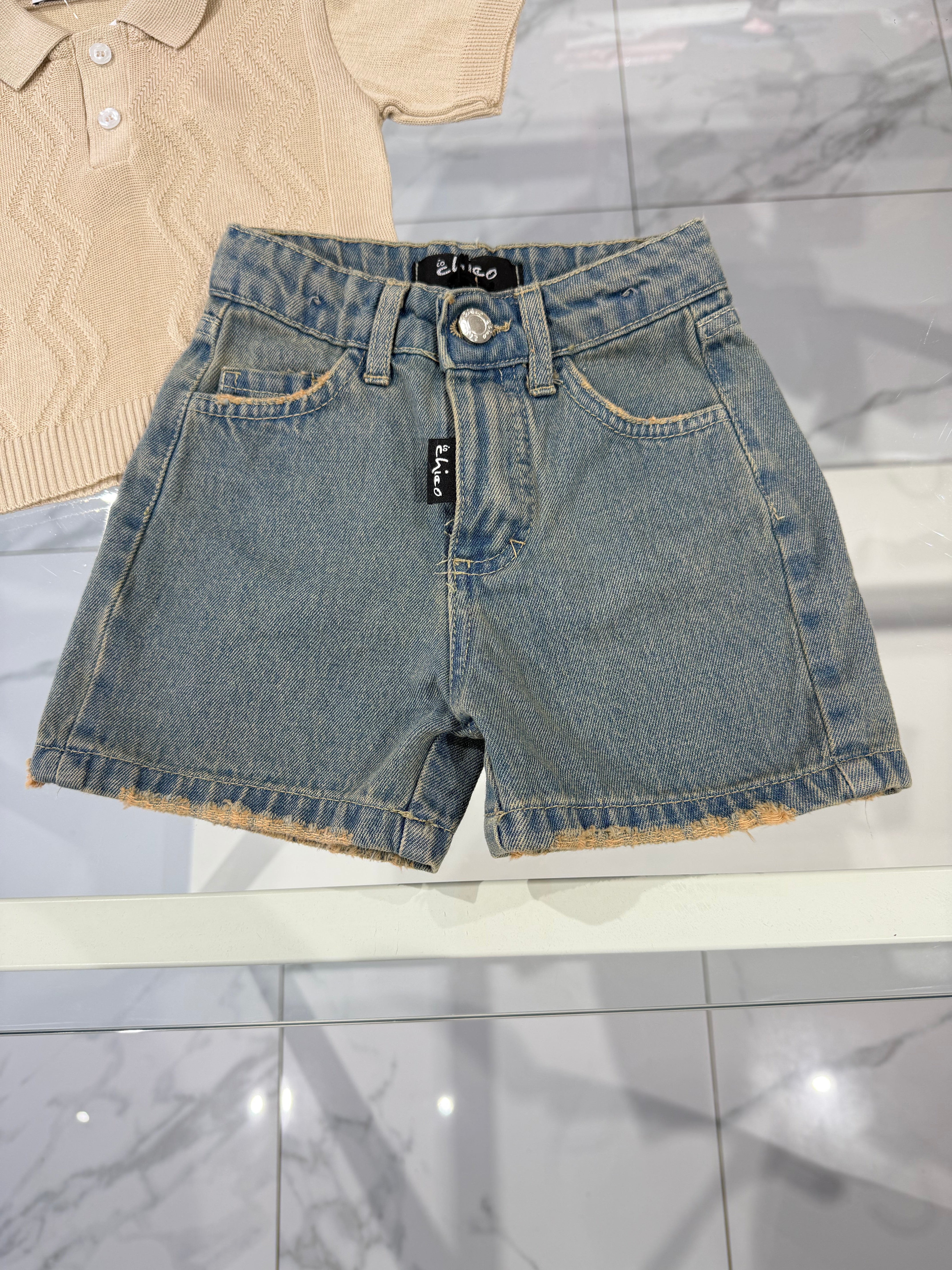 Bermuda jeans