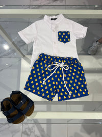Costume e camicia