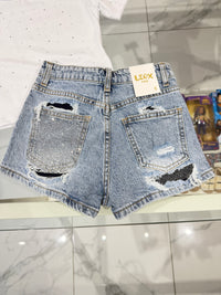 Short jeans