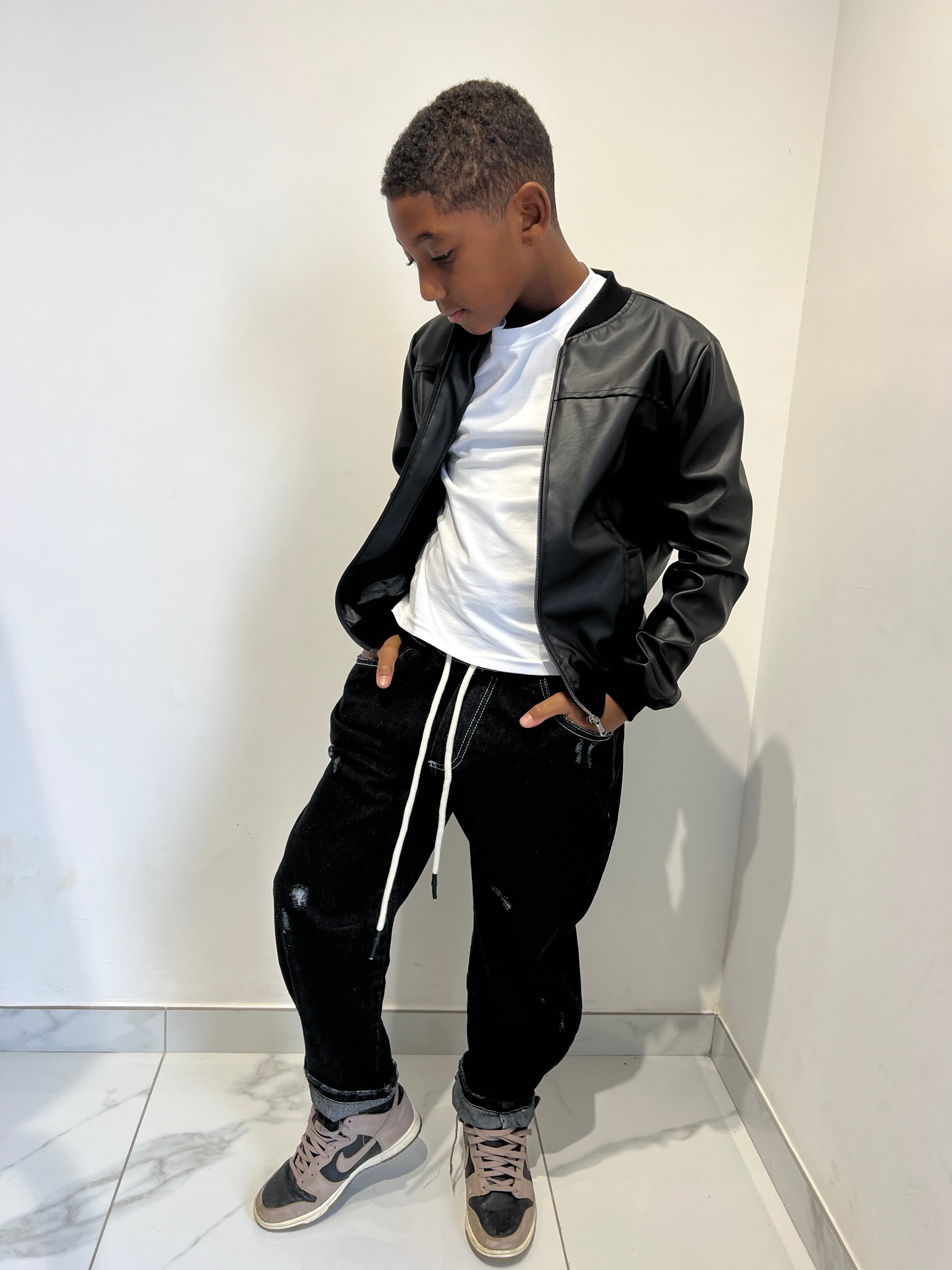Jeans black