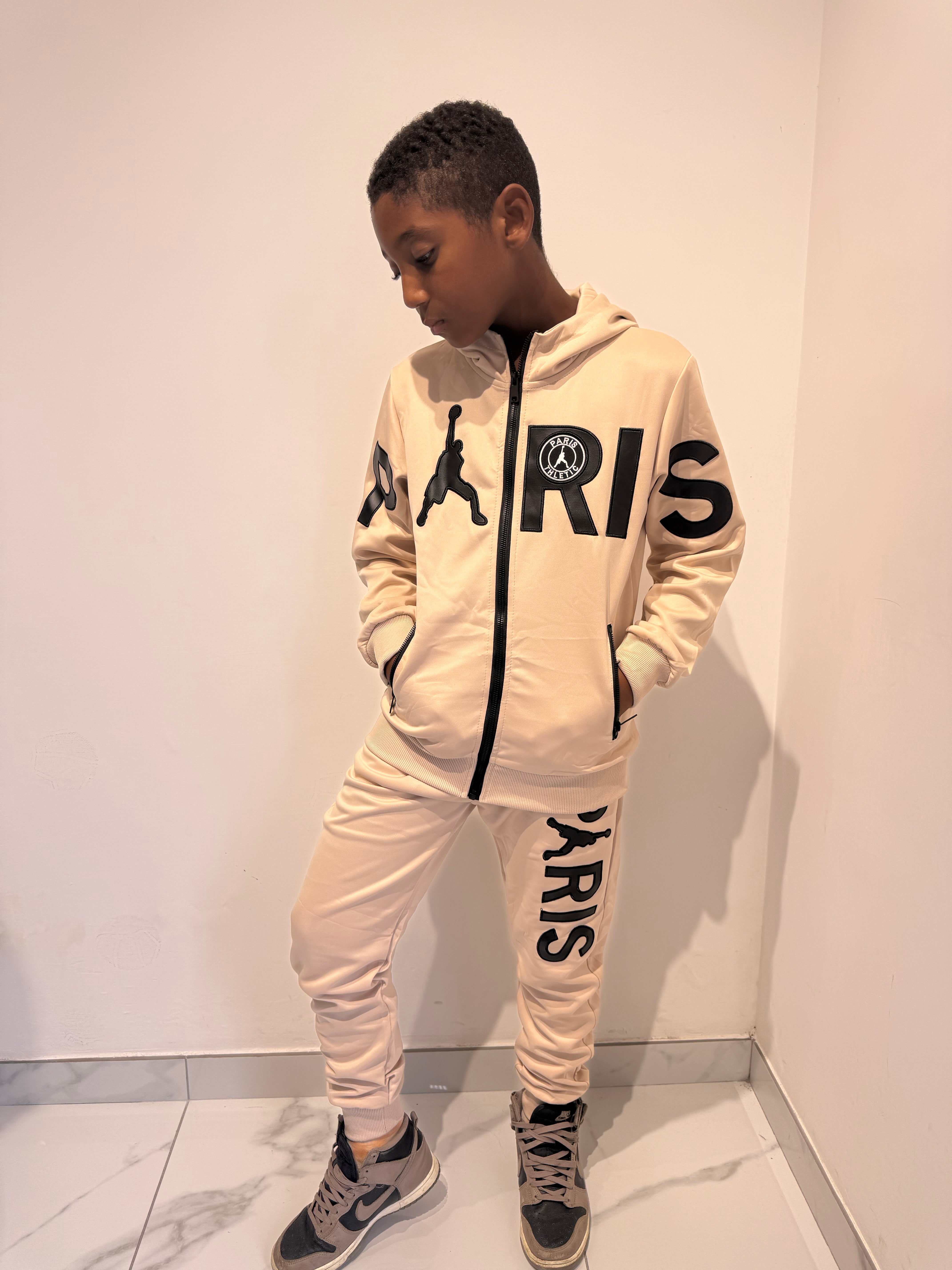 Tuta Paris
