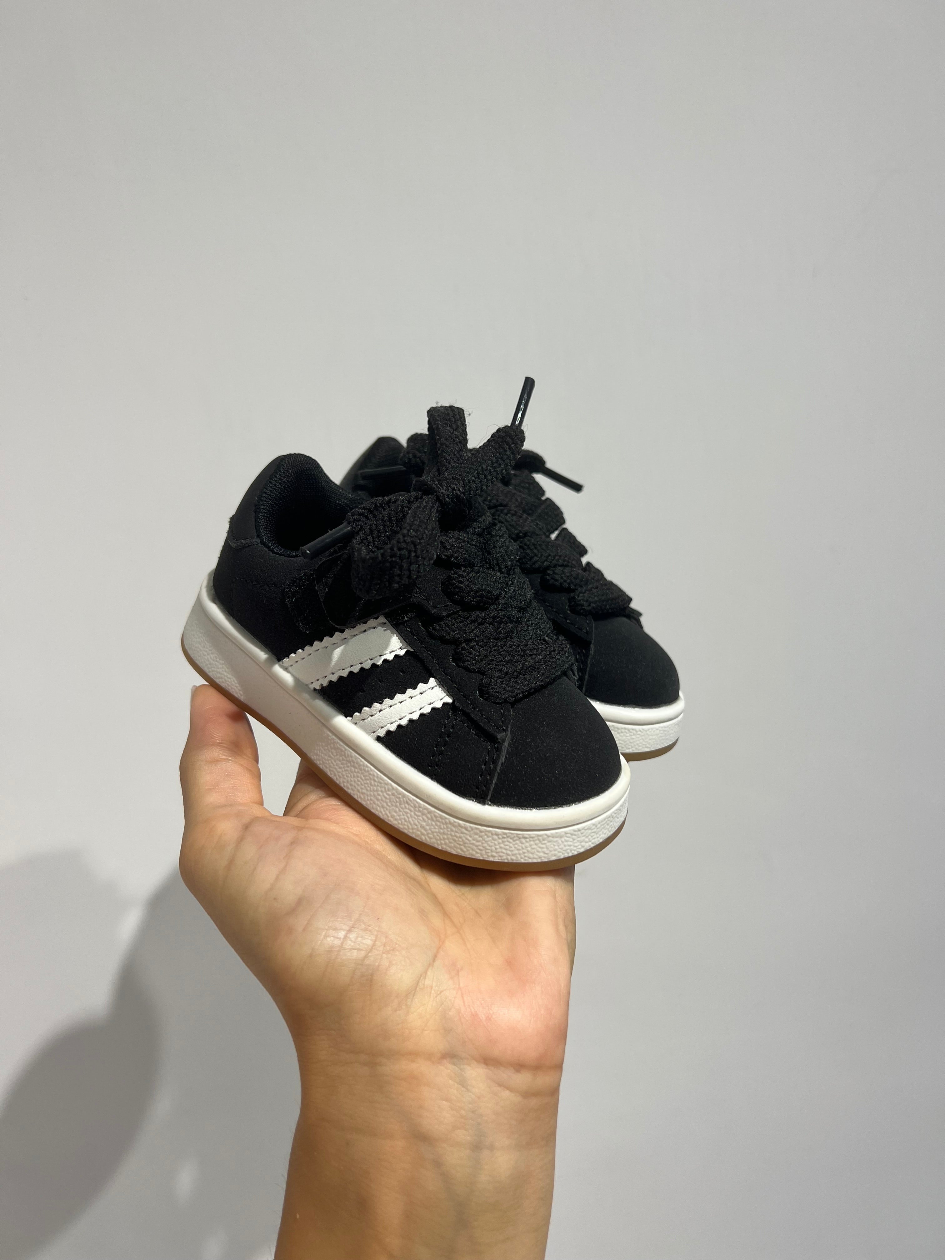 Sneakers mod. Campus