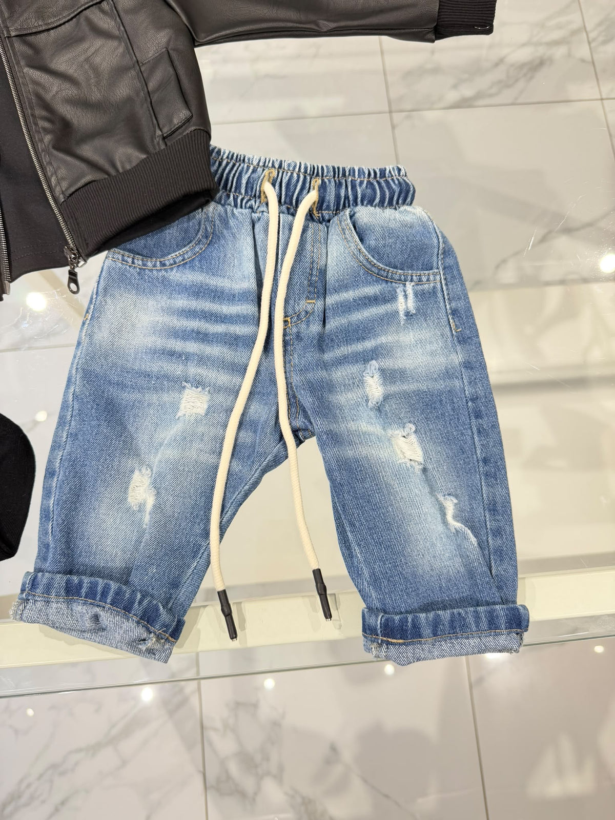 Jeans elastico in vita