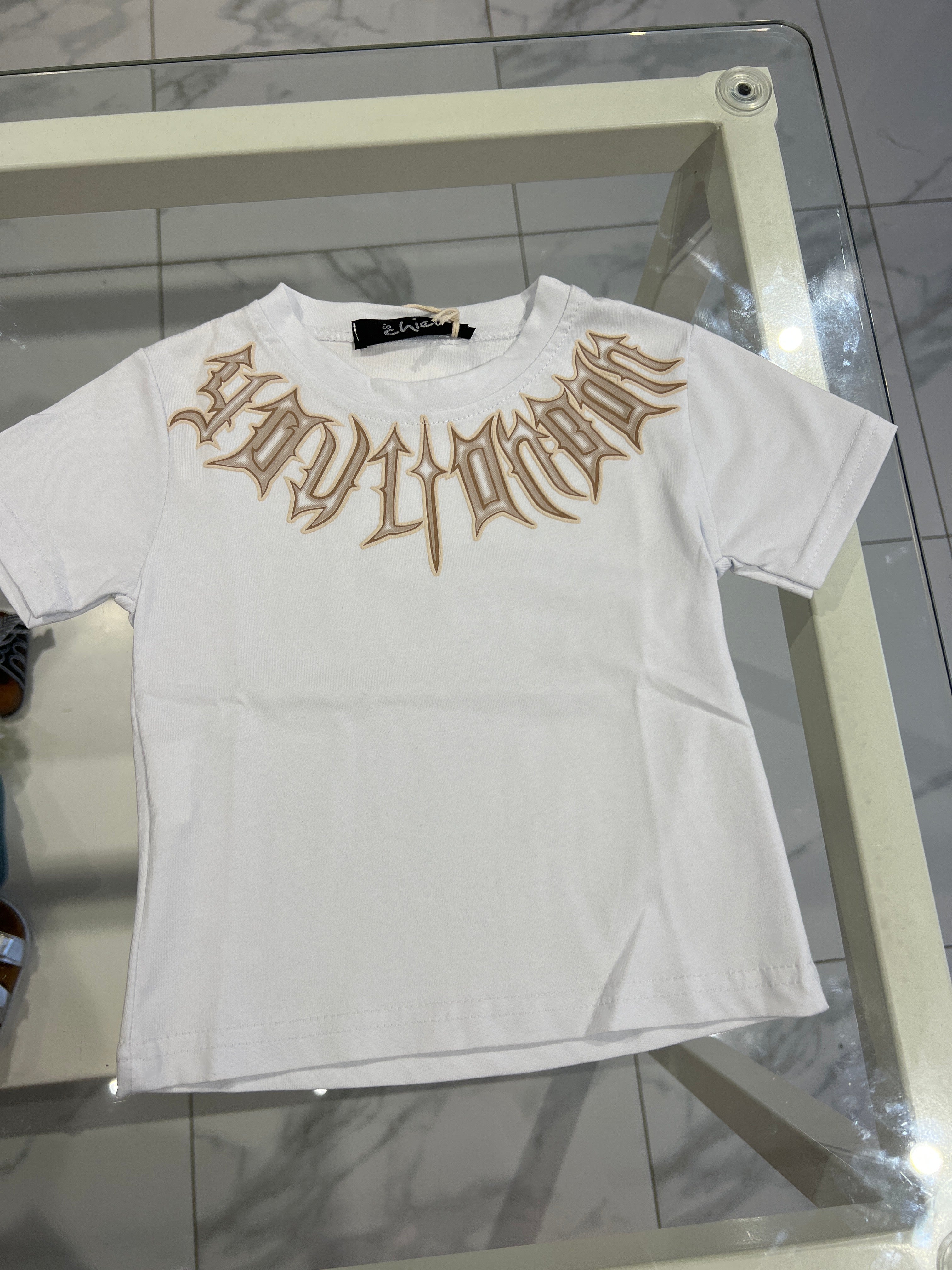 T shirt
