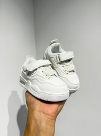 Sneakers white mod. J.