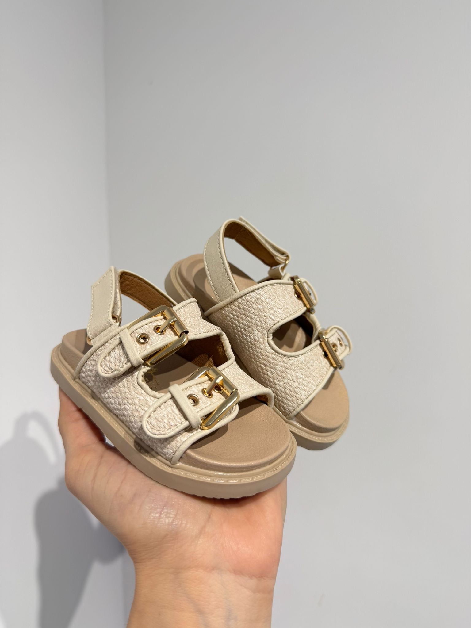 Sandaletto beje
