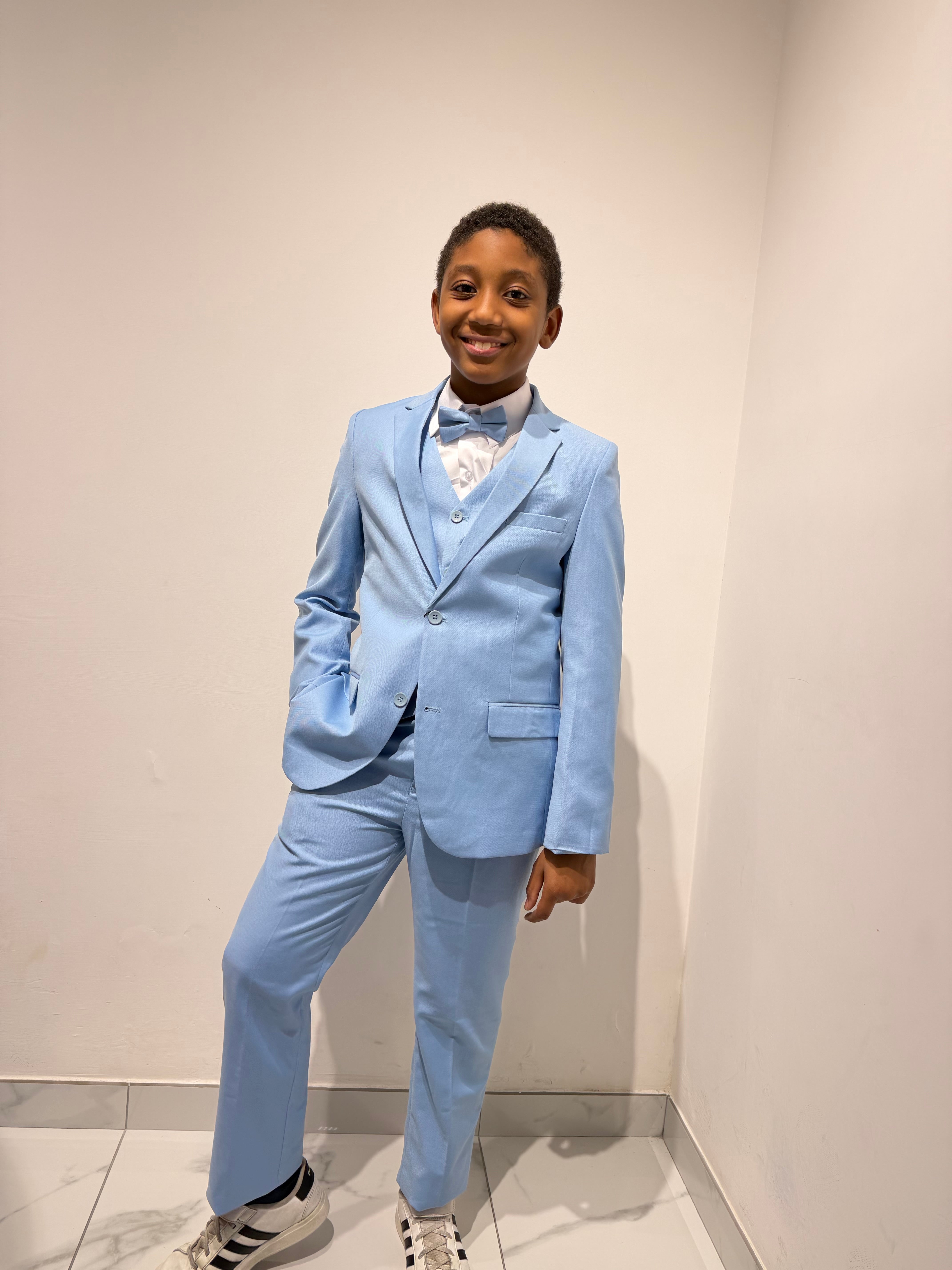 Abito Elegance celeste