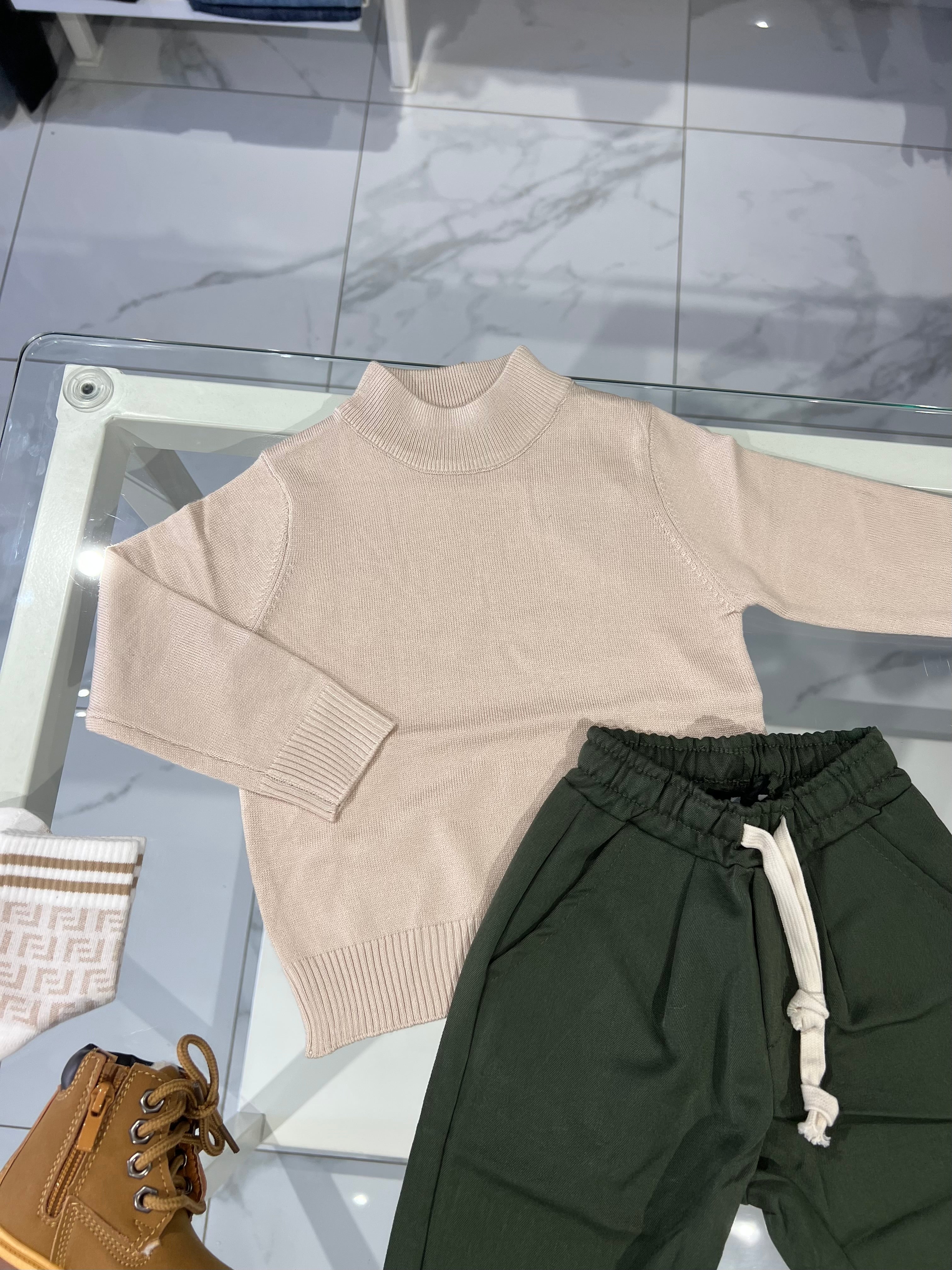Mezzocollo beige