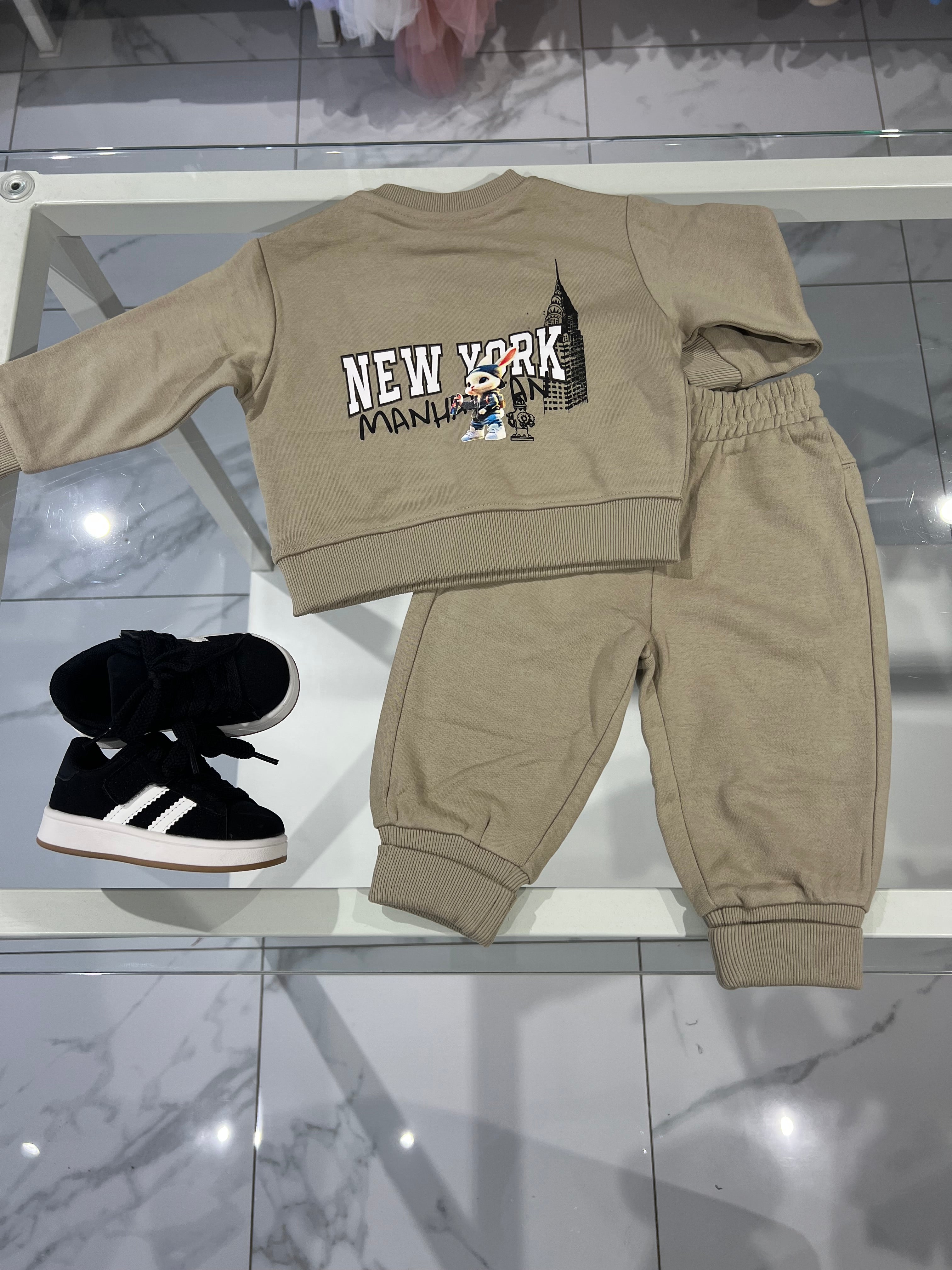 Tuta New YORK