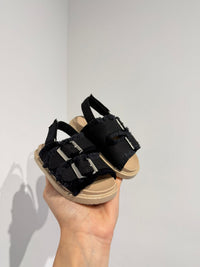 Sandaletto black