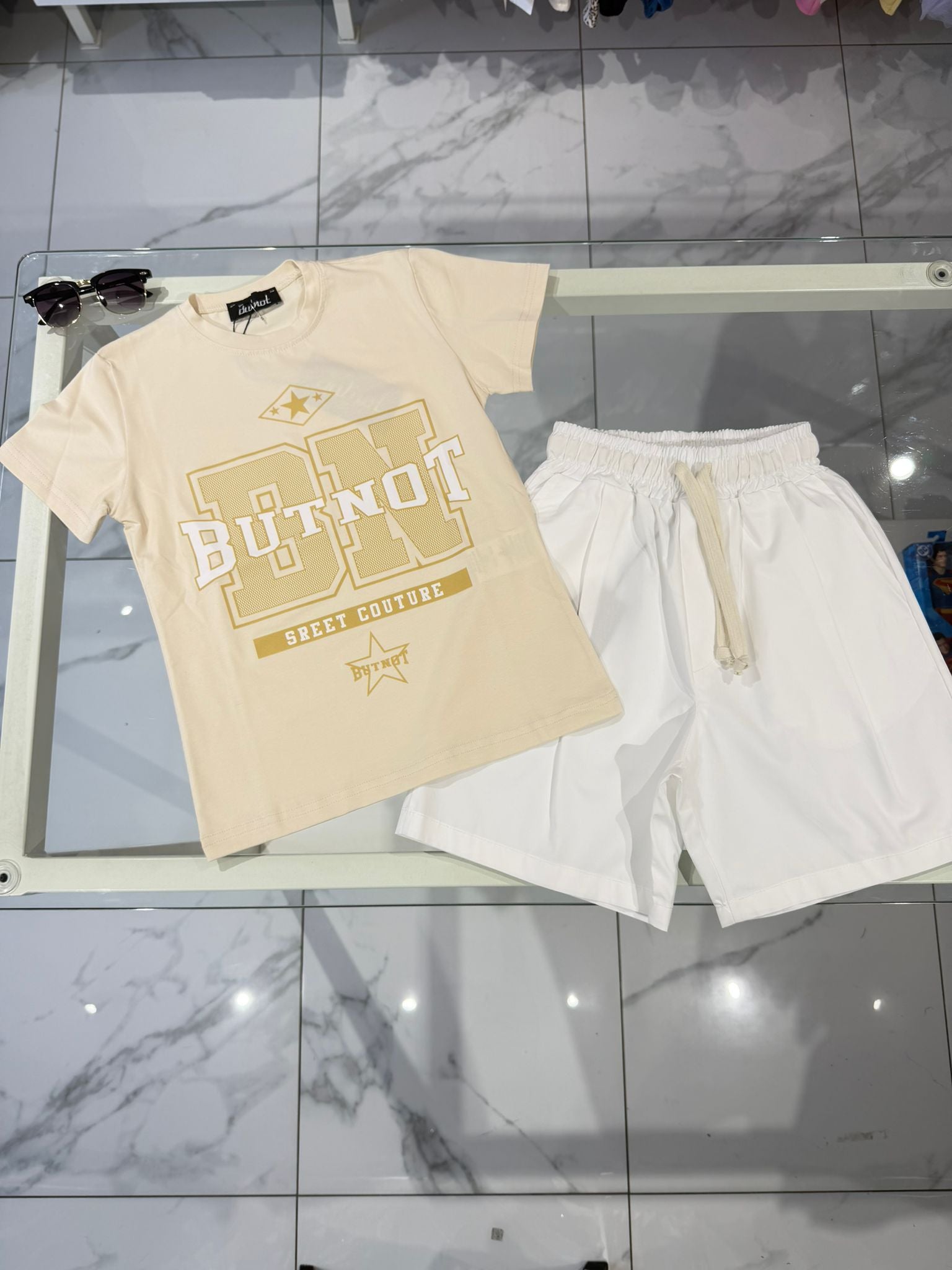 T-shirt BUT NOT