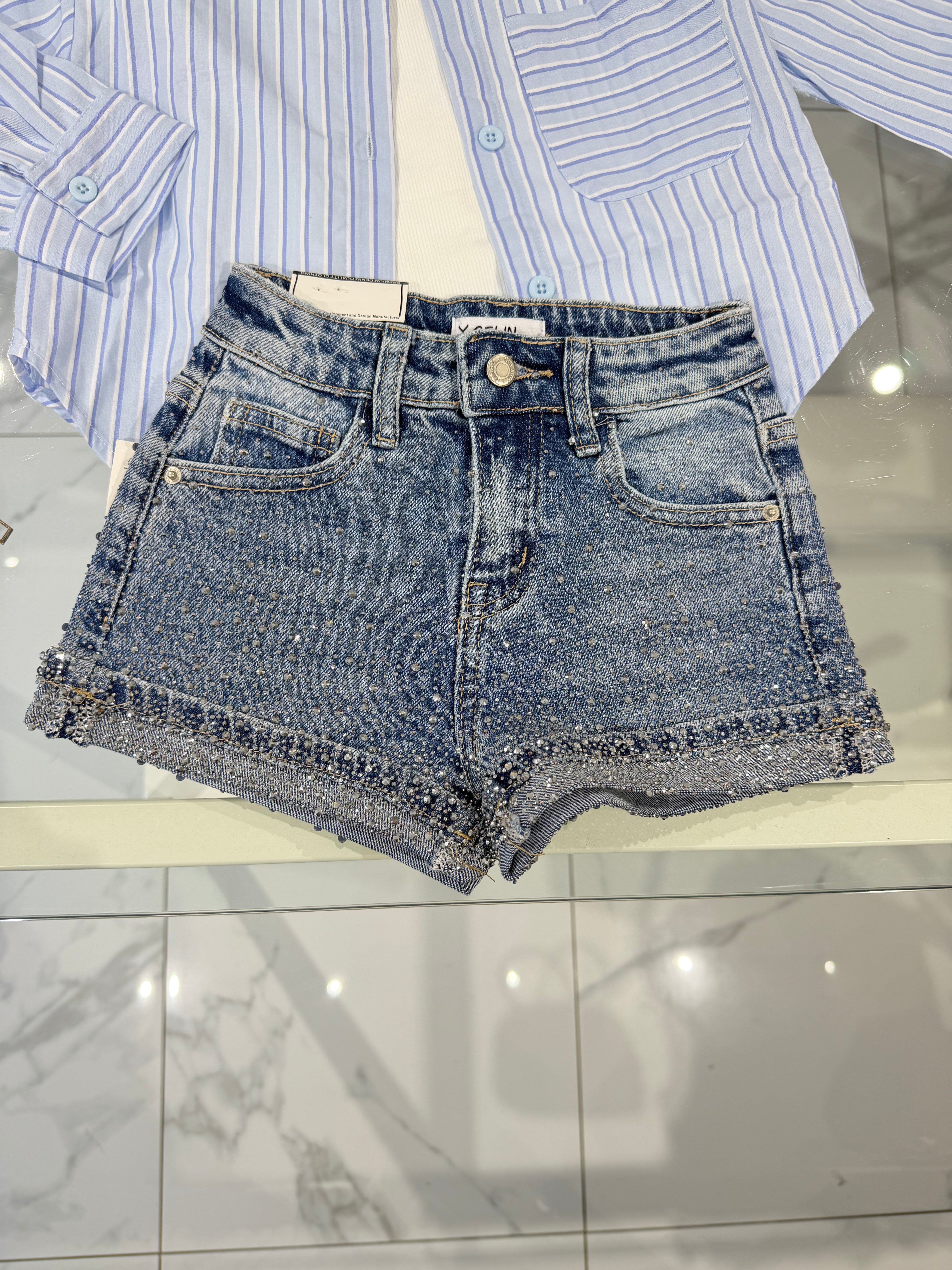 Short jeans diamond